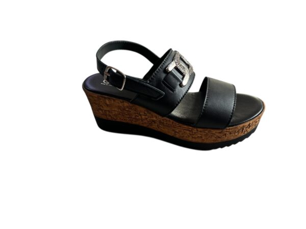 Sandalo in pelle con strass nero donna.