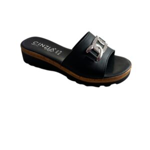 Sandalo scalzato in pelle nero donna