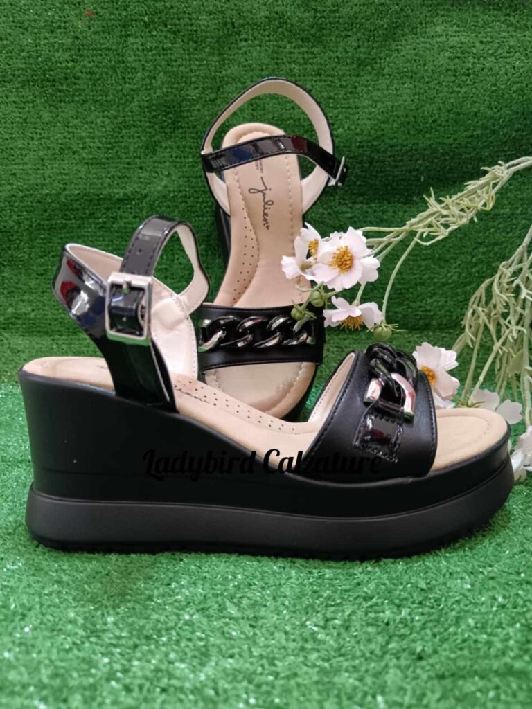 calzature comode sandali